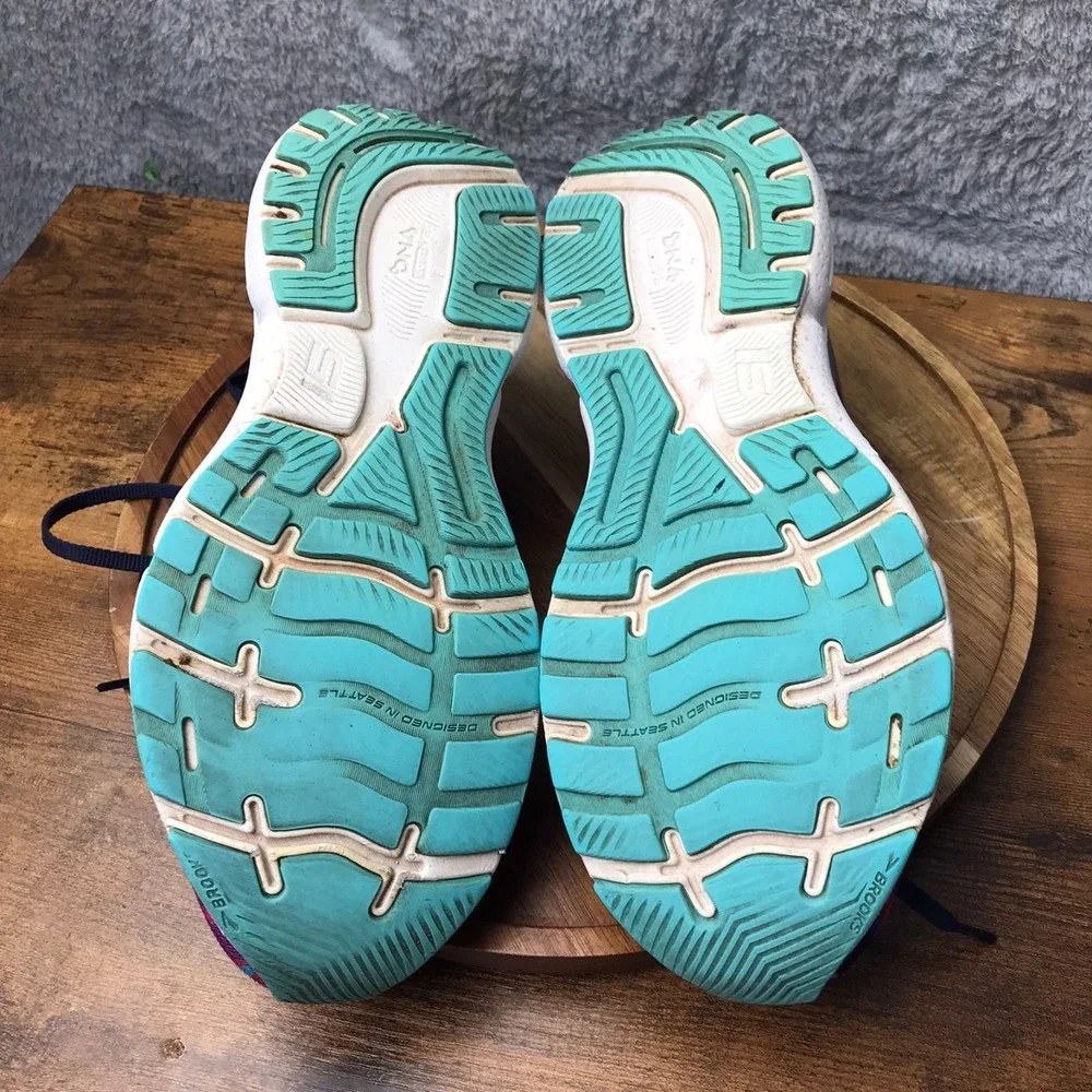Brooks minor wear